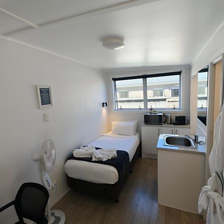 تاورانجا Roselands Motel المظهر الخارجي الصورة