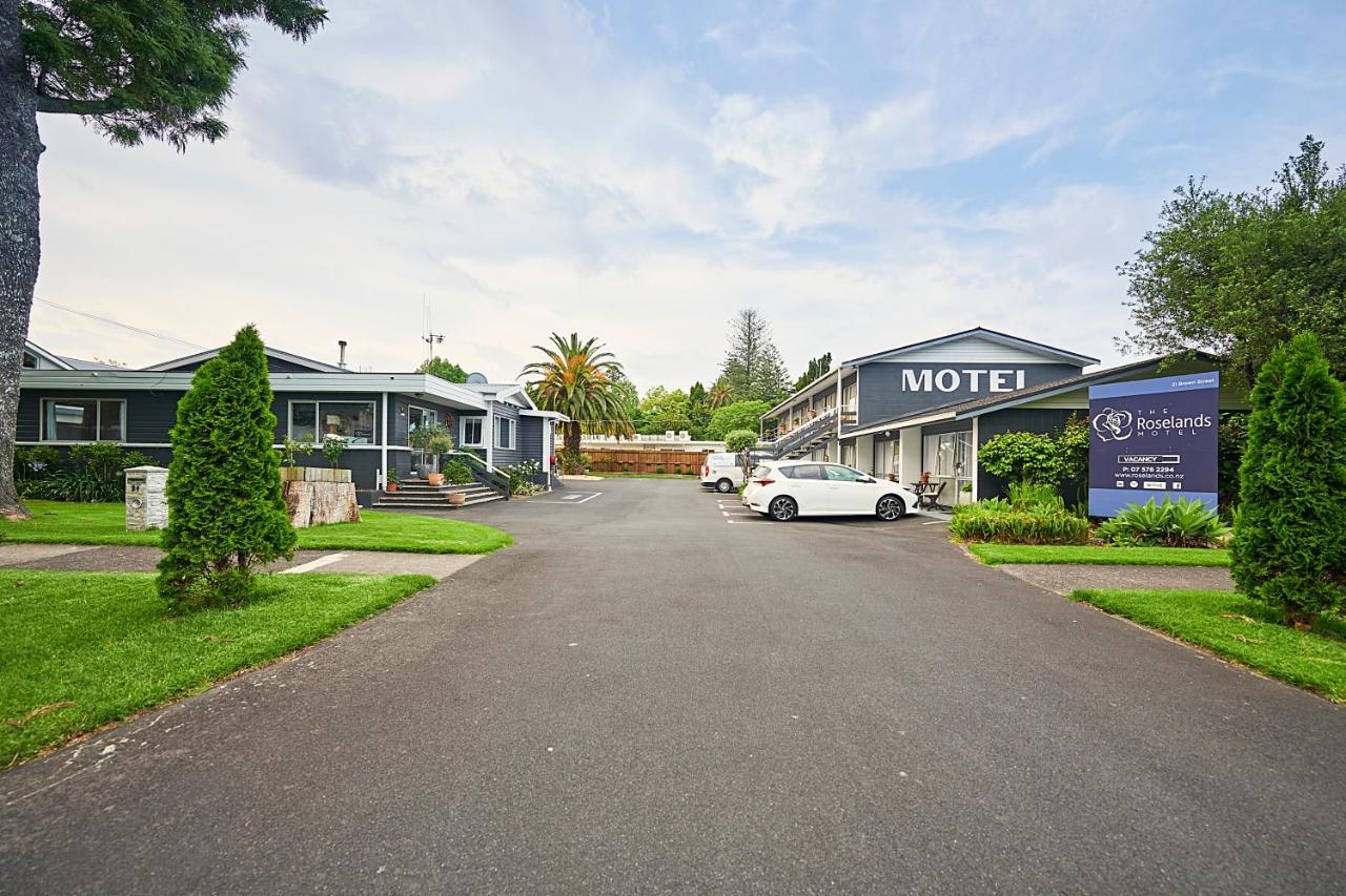 تاورانجا Roselands Motel المظهر الخارجي الصورة