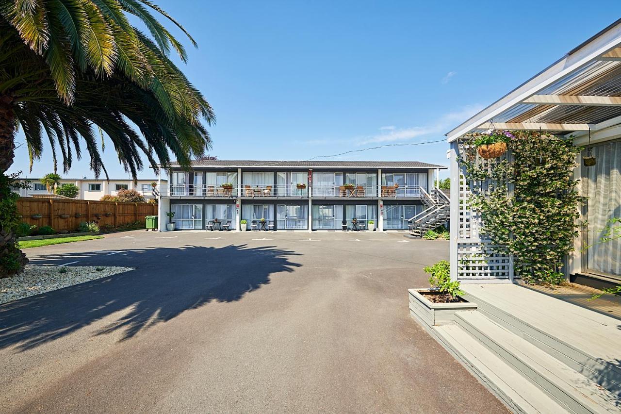 تاورانجا Roselands Motel المظهر الخارجي الصورة